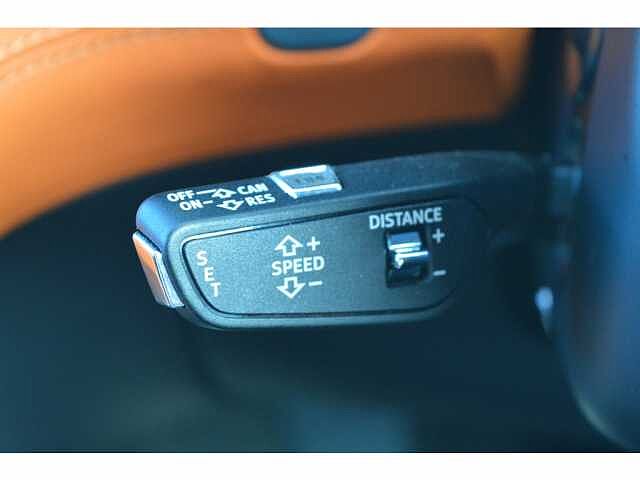 25:Bentley Bentayga S V8, SUV, Cambrian Grey, Bentley High Wycombe