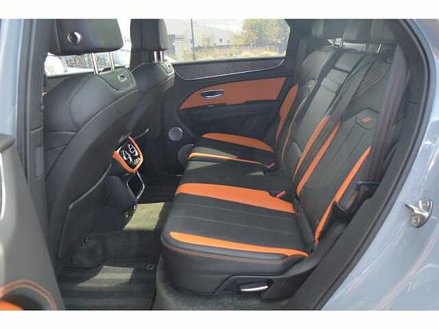 18:Bentley Bentayga S V8, SUV, Cambrian Grey, Bentley High Wycombe