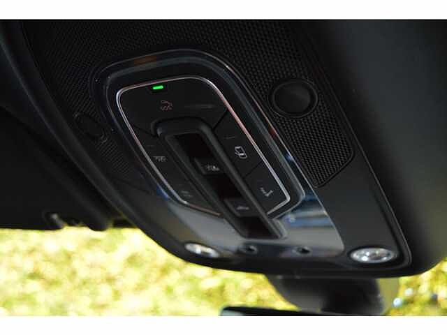 40:Bentley Bentayga S V8, SUV, Cambrian Grey, Bentley High Wycombe