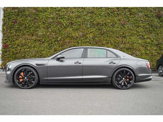 15:Bentley Flying Spur Black Edition V8 Hybrid, Saloon, Magnetic, Bentley High Wycombe