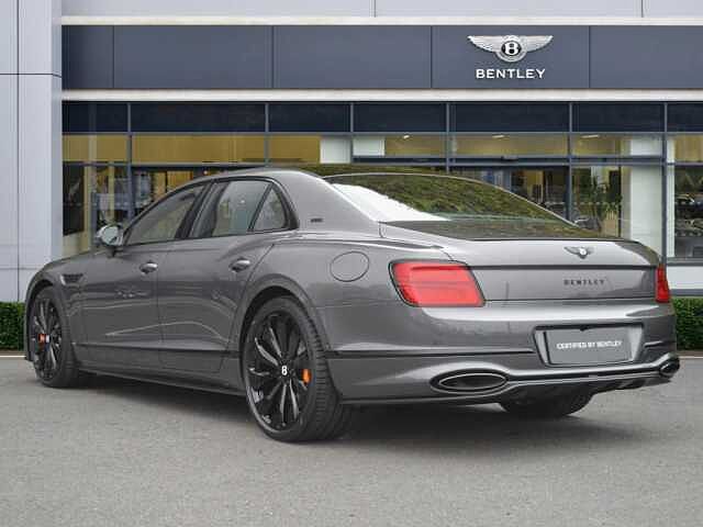 2:Bentley Flying Spur Black Edition V8 Hybrid, Saloon, Magnetic, Bentley High Wycombe