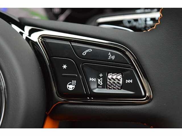 38:Bentley Flying Spur Black Edition V8 Hybrid, Saloon, Magnetic, Bentley High Wycombe