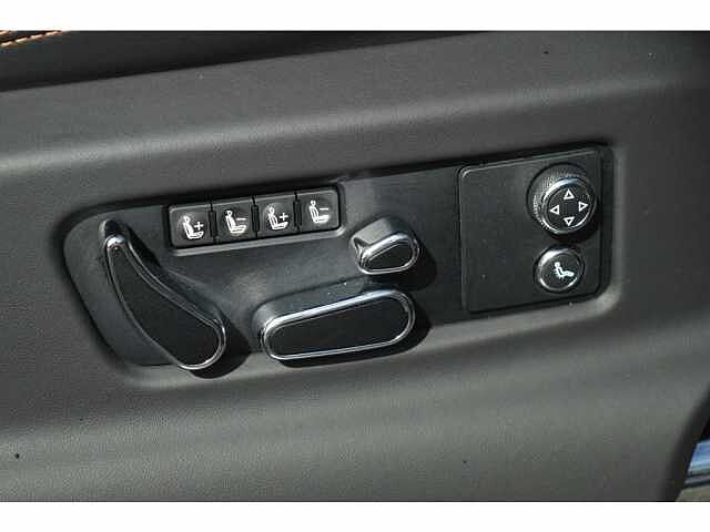 17:Bentley Bentayga S V8, SUV, Cambrian Grey, Bentley High Wycombe