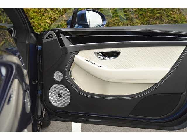 21:Bentley Continental GT Azure V8, Coupe, Light Sapphire, Bentley High Wycombe