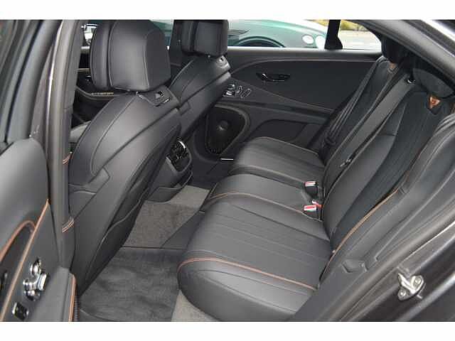 30:Bentley Flying Spur Black Edition V8 Hybrid, Saloon, Magnetic, Bentley High Wycombe