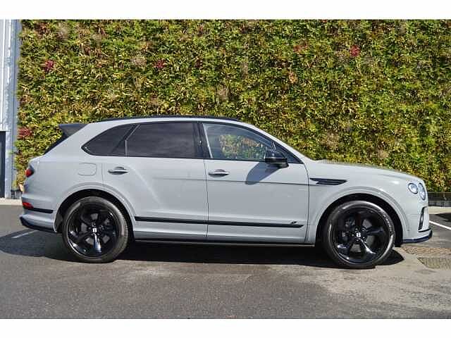 45:Bentley Bentayga S V8, SUV, Cambrian Grey, Bentley High Wycombe