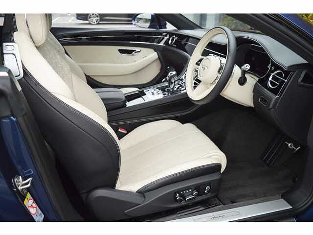 28:Bentley Continental GT Azure V8, Coupe, Light Sapphire, Bentley High Wycombe