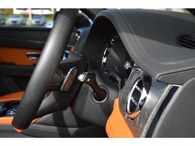 20:Bentley Bentayga S V8, SUV, Cambrian Grey, Bentley High Wycombe